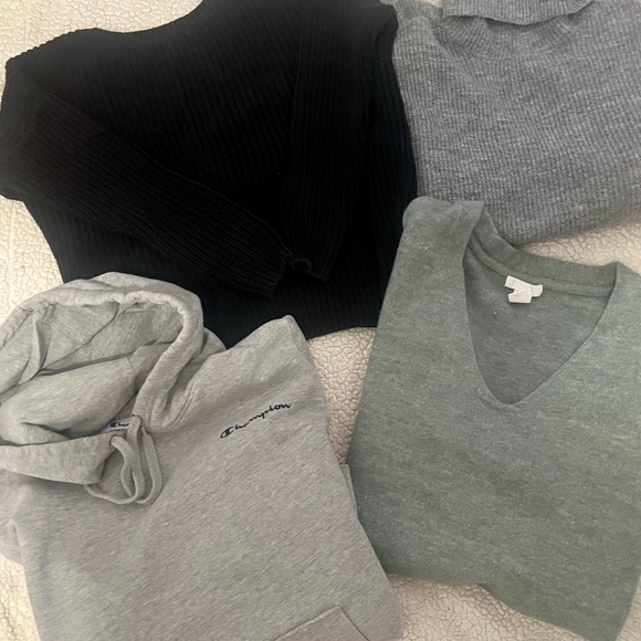 Sweater Bundle ~ 3 Fall Sweaters & Classic Gray Hoodie ~ Great Condition - Picture 1 of 15